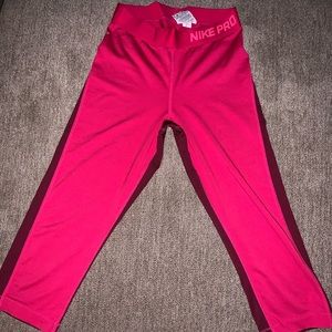 Nike pro cropped leggings